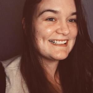 Meet your Posher, Holly